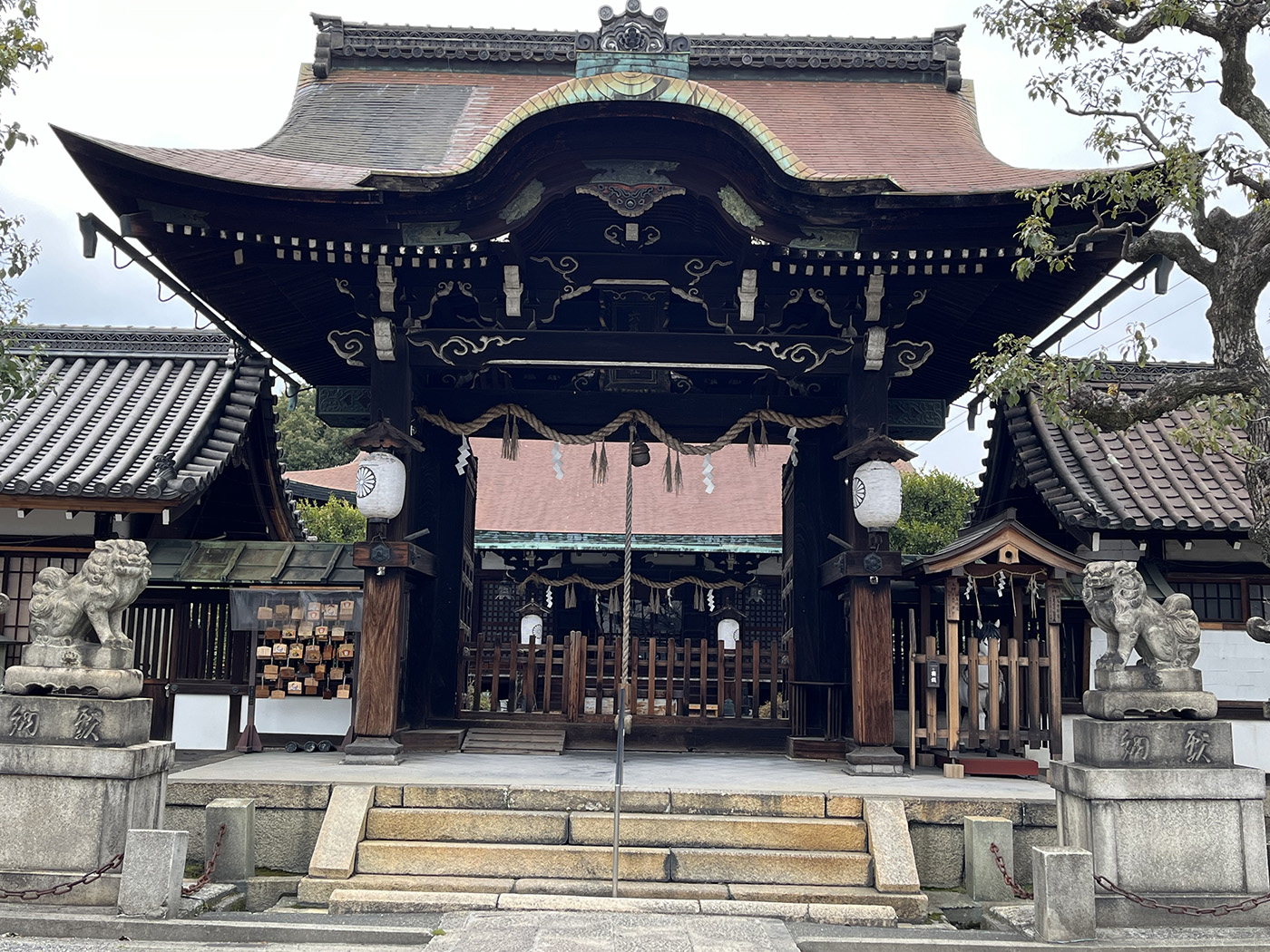 六孫王神社