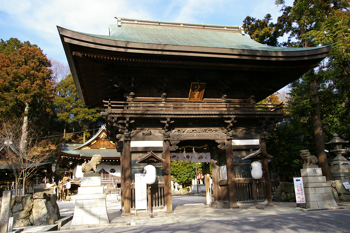 日牟禮八幡宮