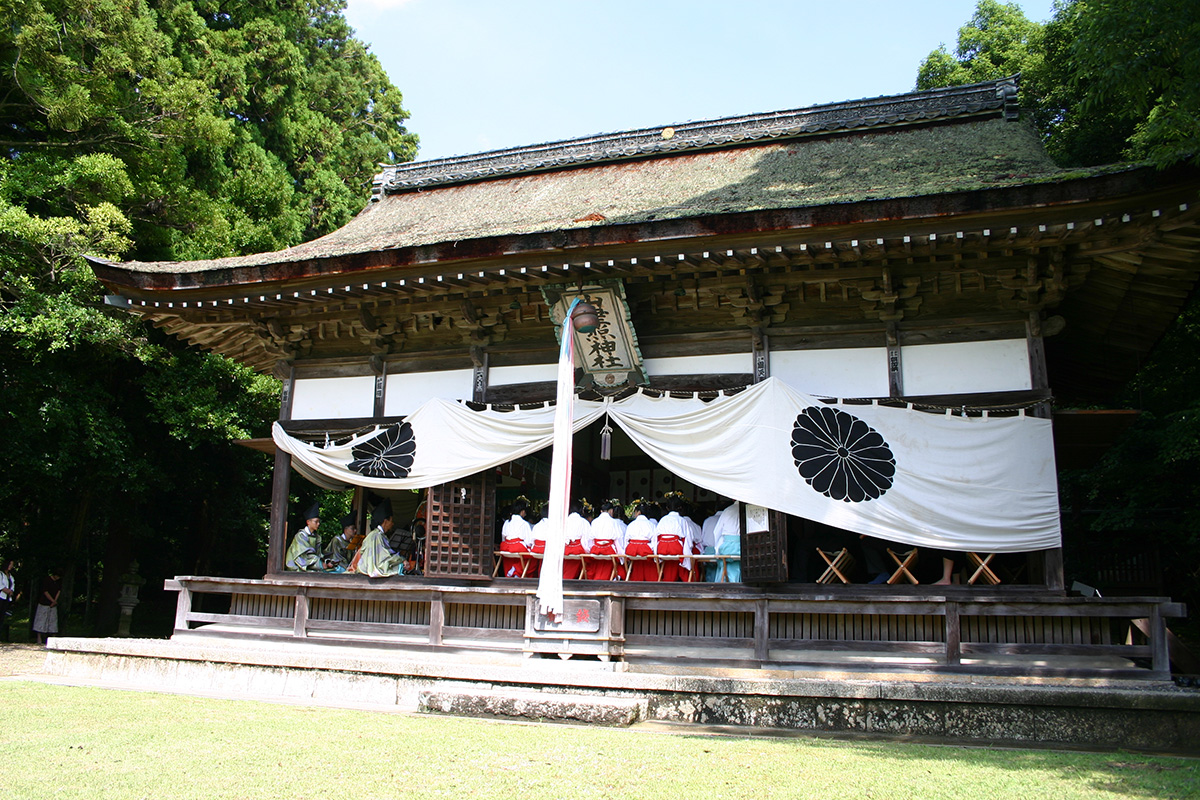 山津照神社